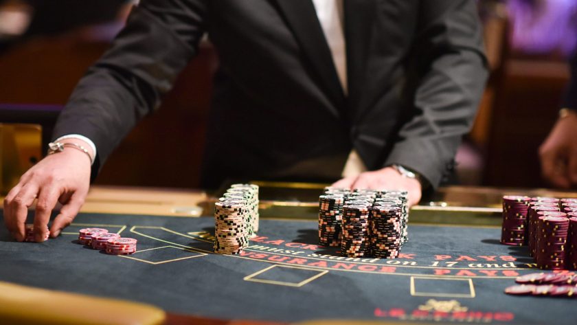 Play, Win, Repeat - Online Casino Websites for Consistent Thrills and Payouts