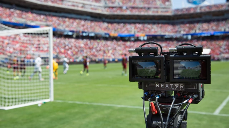 From Local Stations to Global Networks The Expansion of Sports Broadcasting